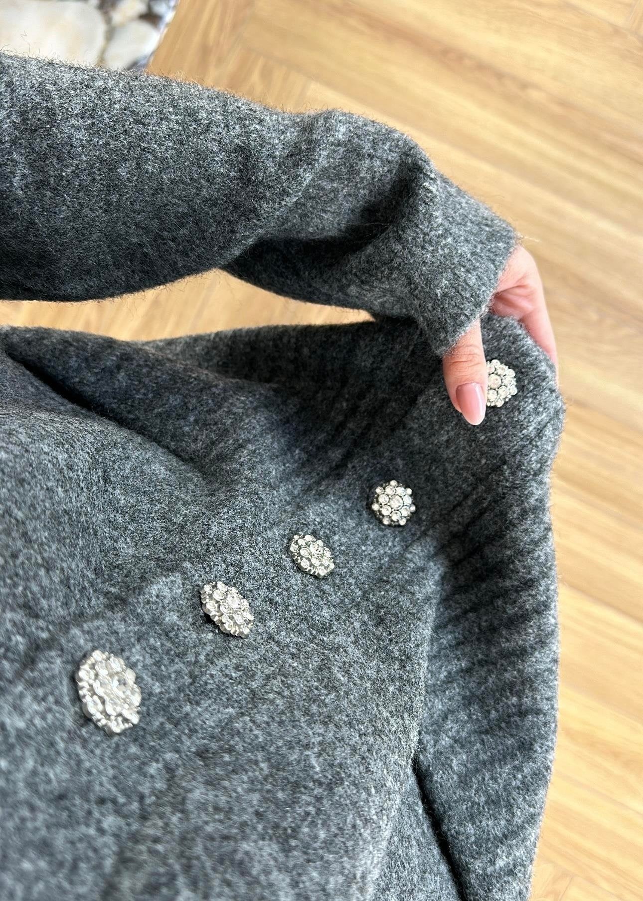 Taşlı Düğmeli Dilvin Etekli Takım ANTRASİT