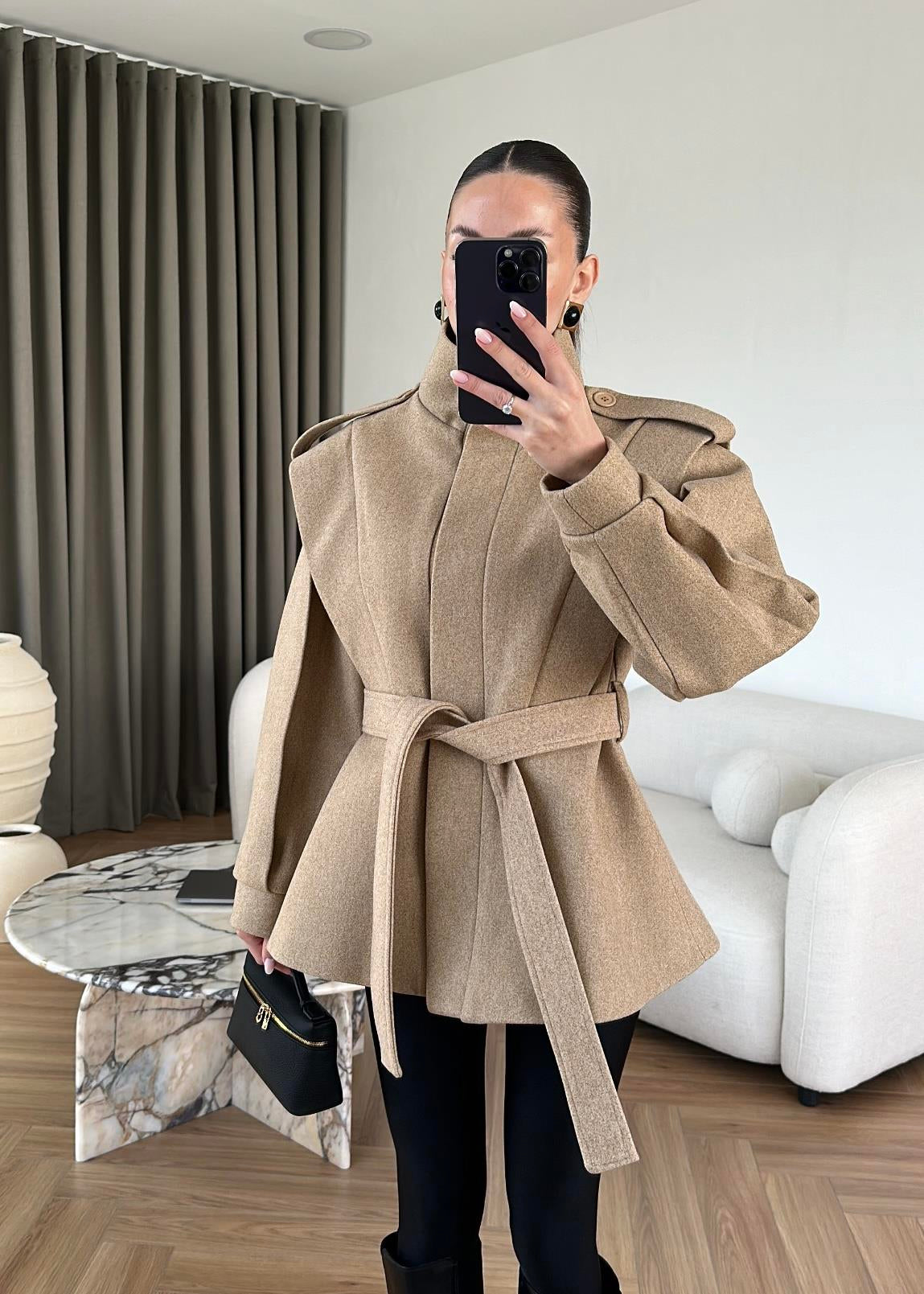 Volanlı Kaşe Kaban CAMEL